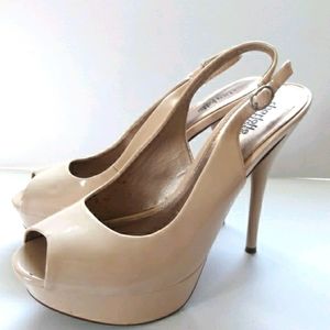 BEIGE HIGH HEELS SIZE 9 EXCELENT CONDITIO